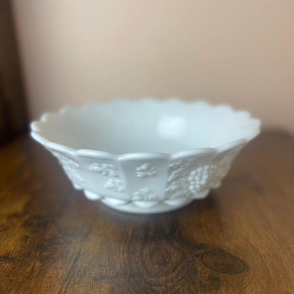 Vintage Westmoreland Paneled Grape Milk Glass Belled Bowl
